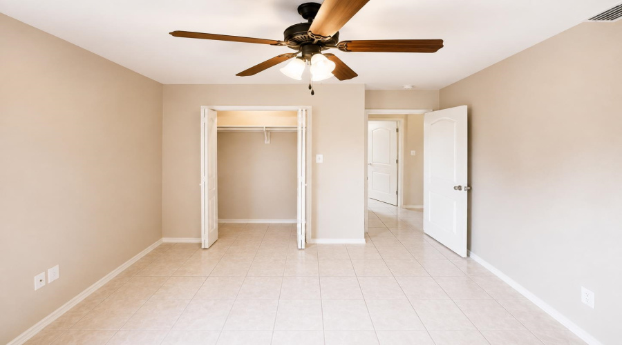 4402 Peacock St., Laredo, Texas 78045, 4 Bedrooms Bedrooms, 6 Rooms Rooms,2 BathroomsBathrooms,Residential,For Sale,4402 Peacock St.,20263763