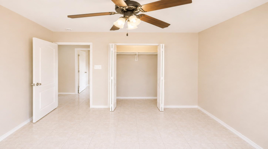 4402 Peacock St., Laredo, Texas 78045, 4 Bedrooms Bedrooms, 6 Rooms Rooms,2 BathroomsBathrooms,Residential,For Sale,4402 Peacock St.,20263763