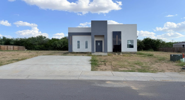 5107 Galicia Lane, Laredo, Texas 78046, 3 Bedrooms Bedrooms, 5 Rooms Rooms,2 BathroomsBathrooms,Residential,For Sale,5107 Galicia Lane,20263764