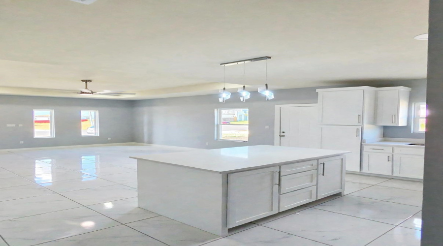 5107 Galicia Lane, Laredo, Texas 78046, 3 Bedrooms Bedrooms, 5 Rooms Rooms,2 BathroomsBathrooms,Residential,For Sale,5107 Galicia Lane,20263764
