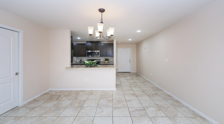 5609 Montevista Dr., Laredo, Texas 78043, 3 Bedrooms Bedrooms, 6 Rooms Rooms,2 BathroomsBathrooms,Residential,For Rent,5609 Montevista Dr.,20263765