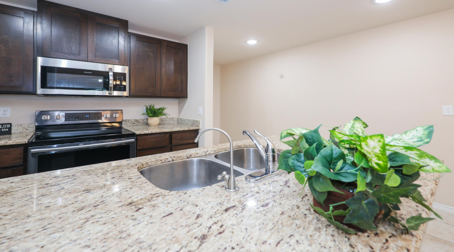 5609 Montevista Dr., Laredo, Texas 78043, 3 Bedrooms Bedrooms, 6 Rooms Rooms,2 BathroomsBathrooms,Residential,For Rent,5609 Montevista Dr.,20263765