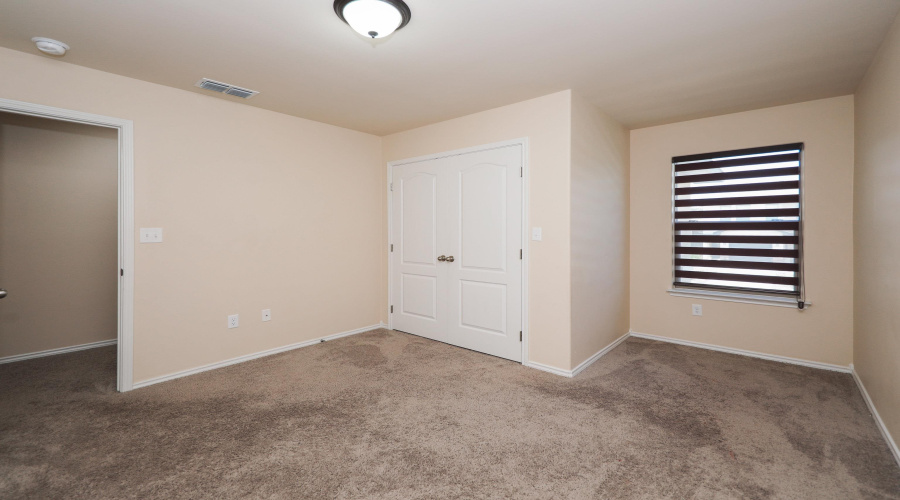 5609 Montevista Dr., Laredo, Texas 78043, 3 Bedrooms Bedrooms, 6 Rooms Rooms,2 BathroomsBathrooms,Residential,For Rent,5609 Montevista Dr.,20263765