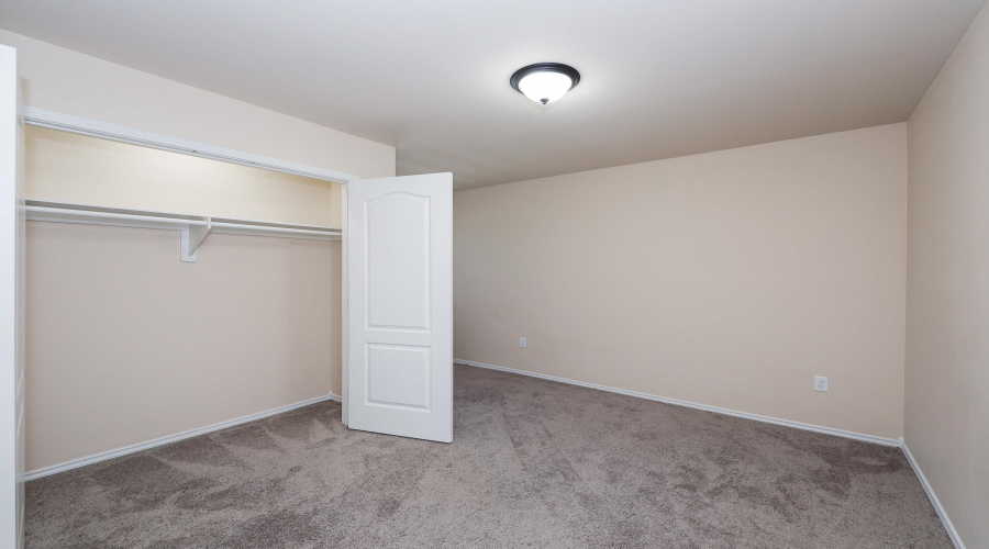 5609 Montevista Dr., Laredo, Texas 78043, 3 Bedrooms Bedrooms, 6 Rooms Rooms,2 BathroomsBathrooms,Residential,For Rent,5609 Montevista Dr.,20263765