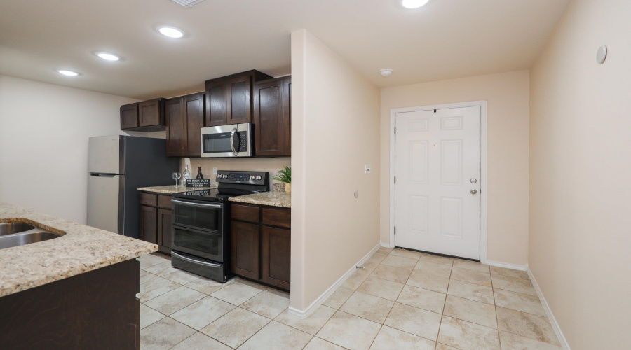 5609 Montevista Dr., Laredo, Texas 78043, 3 Bedrooms Bedrooms, 6 Rooms Rooms,2 BathroomsBathrooms,Residential,For Rent,5609 Montevista Dr.,20263765