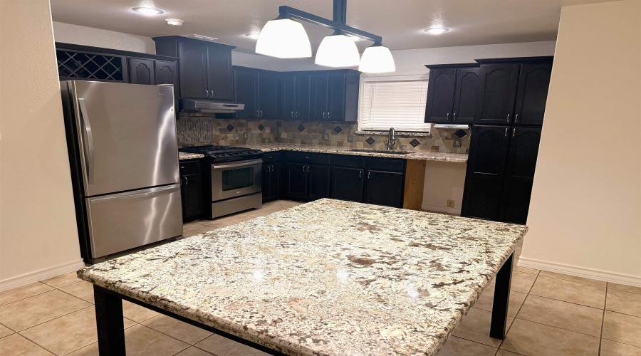 2018 Manzanares Dr, Laredo, Texas 78045, 3 Bedrooms Bedrooms, 6 Rooms Rooms,2 BathroomsBathrooms,Residential,For Sale,2018 Manzanares Dr,20263768