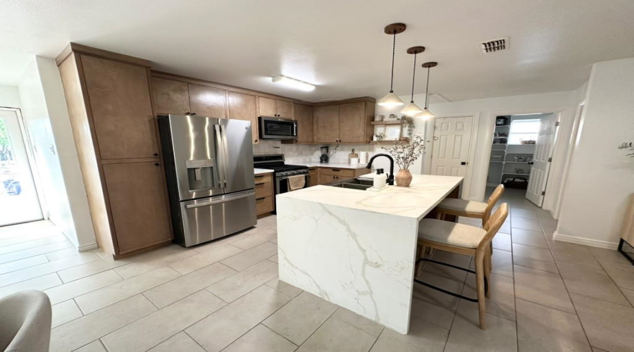 1844 Arctic Ct, Laredo, Texas 78045, 3 Bedrooms Bedrooms, 5 Rooms Rooms,2 BathroomsBathrooms,Residential,For Sale,1844 Arctic Ct,20263769
