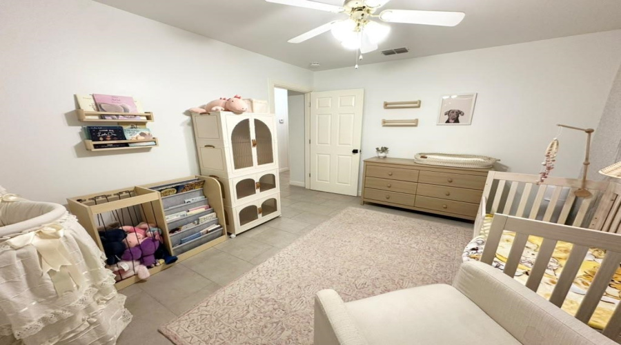 1844 Arctic Ct, Laredo, Texas 78045, 3 Bedrooms Bedrooms, 5 Rooms Rooms,2 BathroomsBathrooms,Residential,For Sale,1844 Arctic Ct,20263769