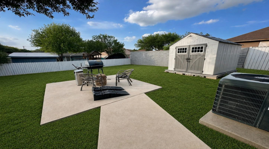 1844 Arctic Ct, Laredo, Texas 78045, 3 Bedrooms Bedrooms, 5 Rooms Rooms,2 BathroomsBathrooms,Residential,For Sale,1844 Arctic Ct,20263769