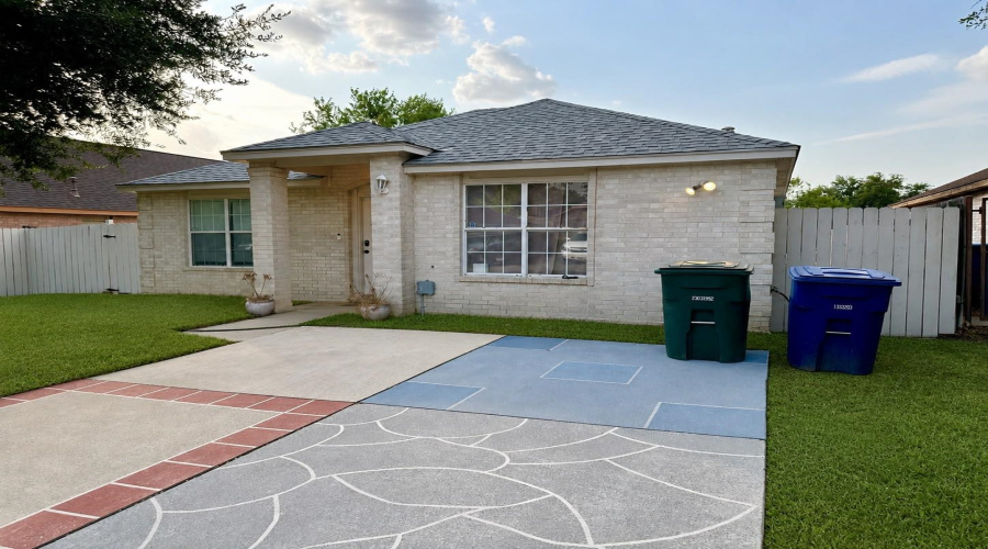1844 Arctic Ct, Laredo, Texas 78045, 3 Bedrooms Bedrooms, 5 Rooms Rooms,2 BathroomsBathrooms,Residential,For Sale,1844 Arctic Ct,20263769