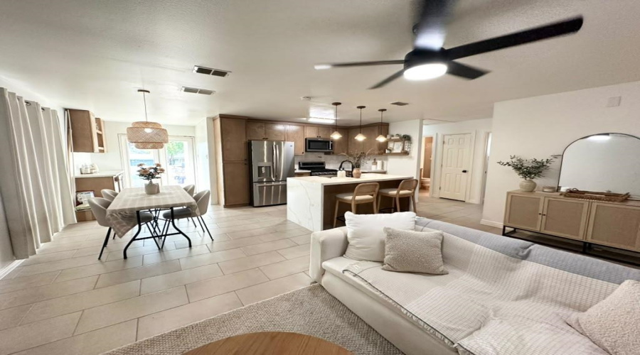 1844 Arctic Ct, Laredo, Texas 78045, 3 Bedrooms Bedrooms, 5 Rooms Rooms,2 BathroomsBathrooms,Residential,For Sale,1844 Arctic Ct,20263769