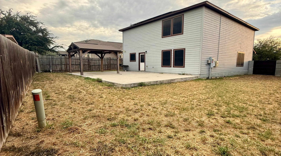 409 Pargo Dr, Laredo, Texas 78043, 4 Bedrooms Bedrooms, 7 Rooms Rooms,2 BathroomsBathrooms,Residential,For Sale,409 Pargo Dr,20263772