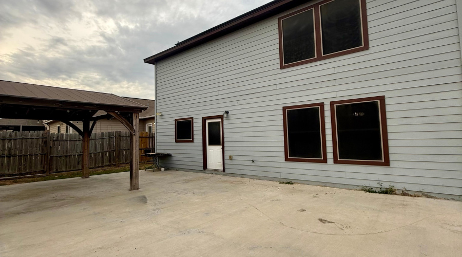 409 Pargo Dr, Laredo, Texas 78043, 4 Bedrooms Bedrooms, 7 Rooms Rooms,2 BathroomsBathrooms,Residential,For Sale,409 Pargo Dr,20263772