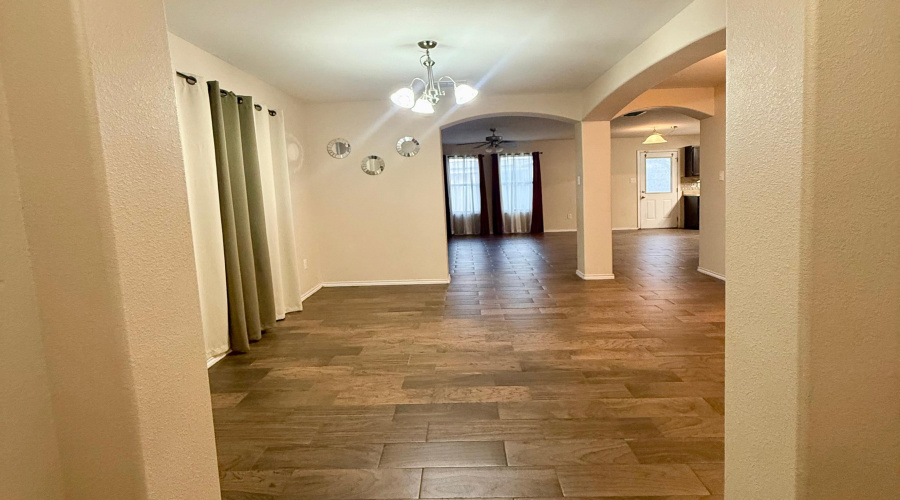 409 Pargo Dr, Laredo, Texas 78043, 4 Bedrooms Bedrooms, 7 Rooms Rooms,2 BathroomsBathrooms,Residential,For Sale,409 Pargo Dr,20263772