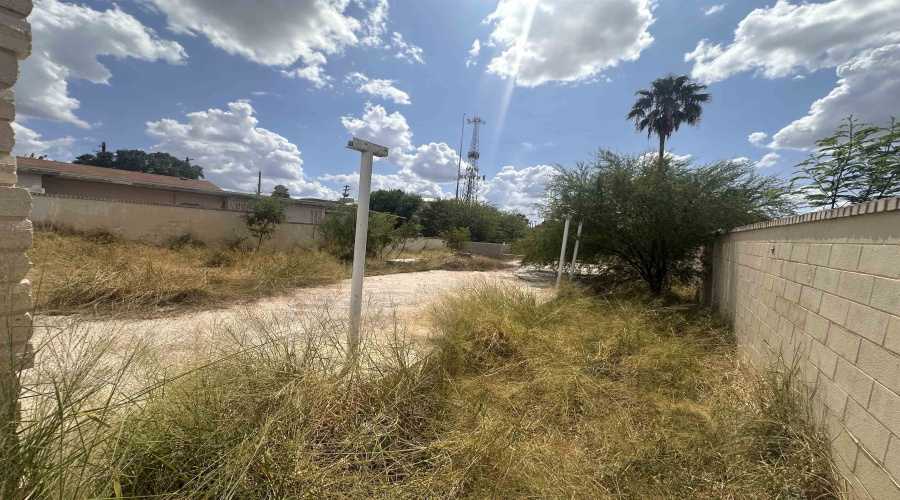 1710 McClelland Ave, Laredo, Texas 78040, ,Land,For Sale,1710 McClelland Ave,20263770