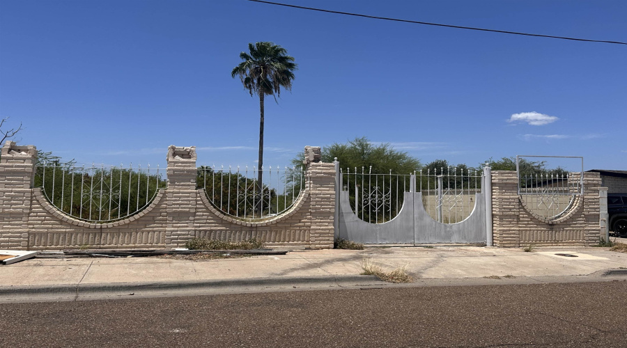 1710 McClelland Ave, Laredo, Texas 78040, ,Land,For Sale,1710 McClelland Ave,20263770