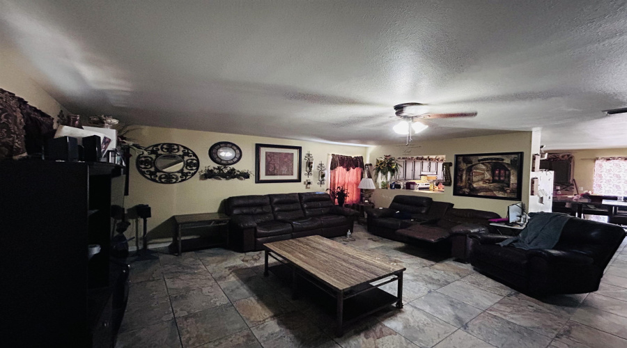 219 Desert Chief Dr, LAREDO, Texas 78045, 3 Bedrooms Bedrooms, 3 Rooms Rooms,2 BathroomsBathrooms,Residential,For Sale,219 Desert Chief Dr,20263773