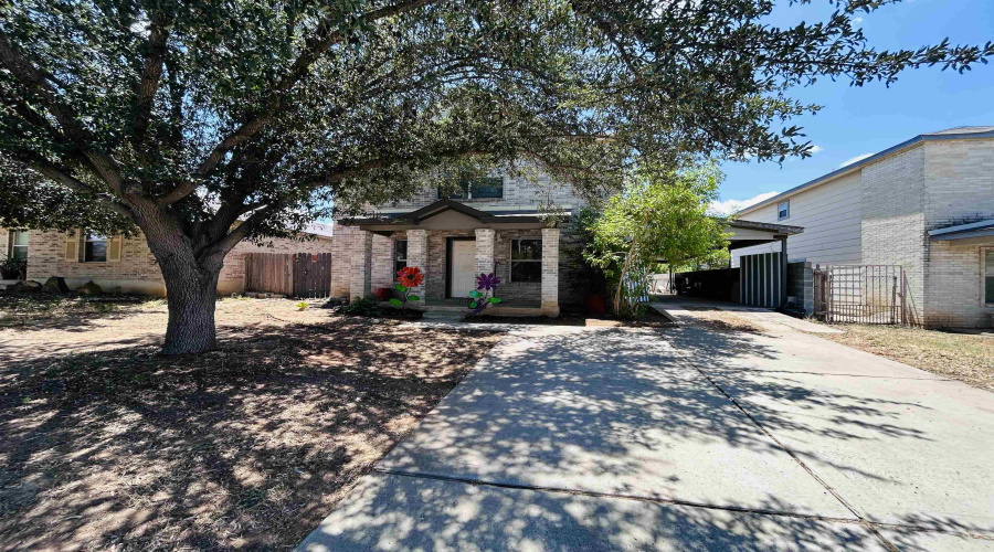 219 Desert Chief Dr, LAREDO, Texas 78045, 3 Bedrooms Bedrooms, 3 Rooms Rooms,2 BathroomsBathrooms,Residential,For Sale,219 Desert Chief Dr,20263773