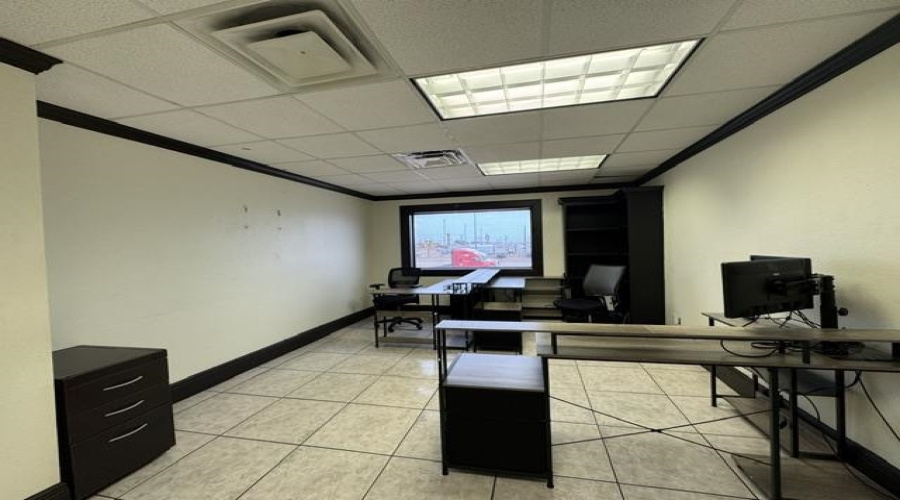 801 Pellegrino Ct, Laredo, Texas 78045, 1 Room Rooms,1 BathroomBathrooms,Commercial retail/office,For Rent,801 Pellegrino Ct,20263775