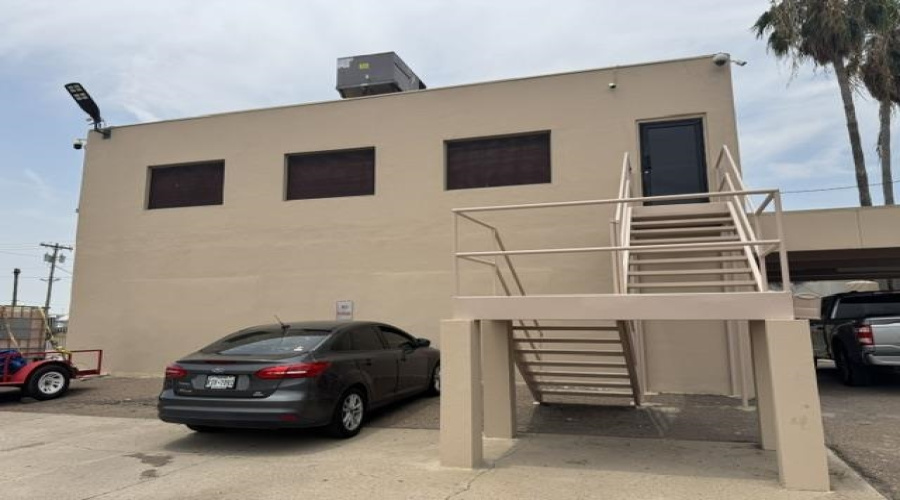 801 Pellegrino Ct, Laredo, Texas 78045, 1 Room Rooms,1 BathroomBathrooms,Commercial retail/office,For Rent,801 Pellegrino Ct,20263775
