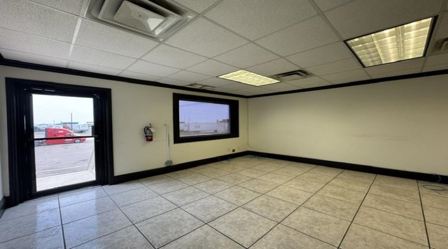 801 Pellegrino Ct, Laredo, Texas 78045, 1 Room Rooms,1 BathroomBathrooms,Commercial retail/office,For Rent,801 Pellegrino Ct,20263775