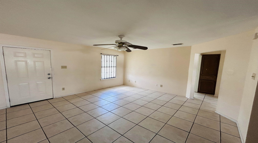 3101 Barrios St, LAREDO, Texas 78046, 2 Bedrooms Bedrooms, 2 Rooms Rooms,1 BathroomBathrooms,Residential,For Rent,3101 Barrios St,20263774