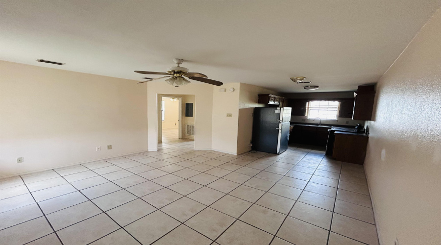3101 Barrios St, LAREDO, Texas 78046, 2 Bedrooms Bedrooms, 2 Rooms Rooms,1 BathroomBathrooms,Residential,For Rent,3101 Barrios St,20263774