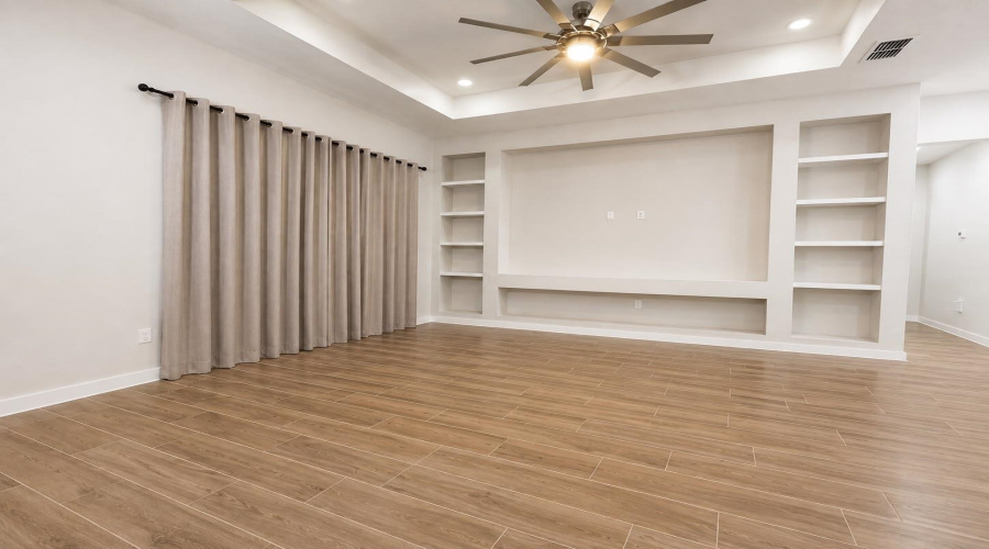 1715 Coba Dr., Laredo, Texas 78046, 3 Bedrooms Bedrooms, 5 Rooms Rooms,2 BathroomsBathrooms,Residential,For Sale,1715 Coba Dr.,20263777