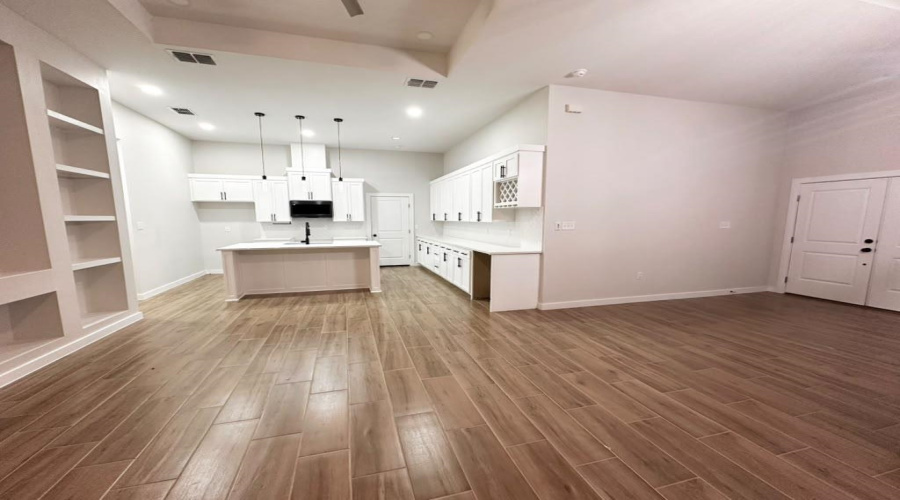 1715 Coba Dr., Laredo, Texas 78046, 3 Bedrooms Bedrooms, 5 Rooms Rooms,2 BathroomsBathrooms,Residential,For Sale,1715 Coba Dr.,20263777