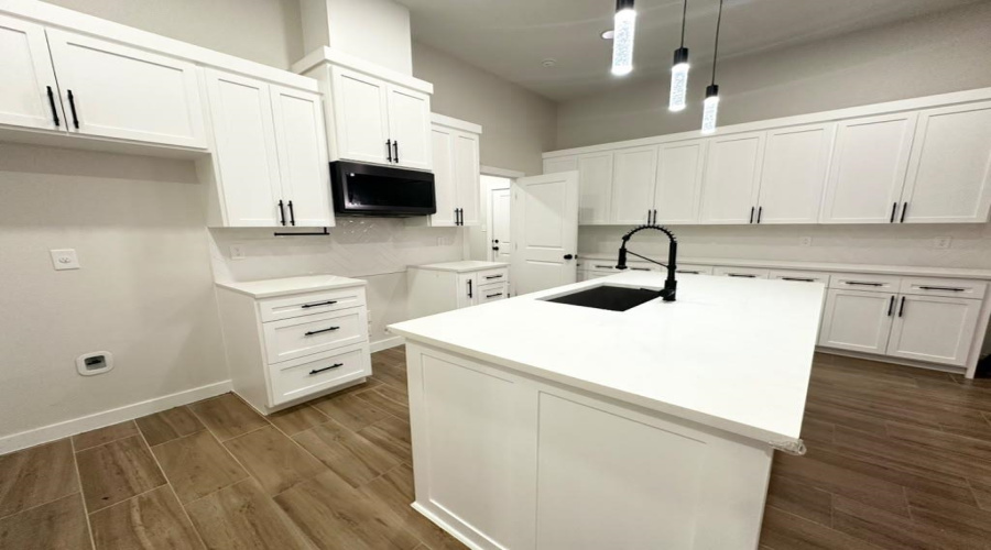 1715 Coba Dr., Laredo, Texas 78046, 3 Bedrooms Bedrooms, 5 Rooms Rooms,2 BathroomsBathrooms,Residential,For Sale,1715 Coba Dr.,20263777
