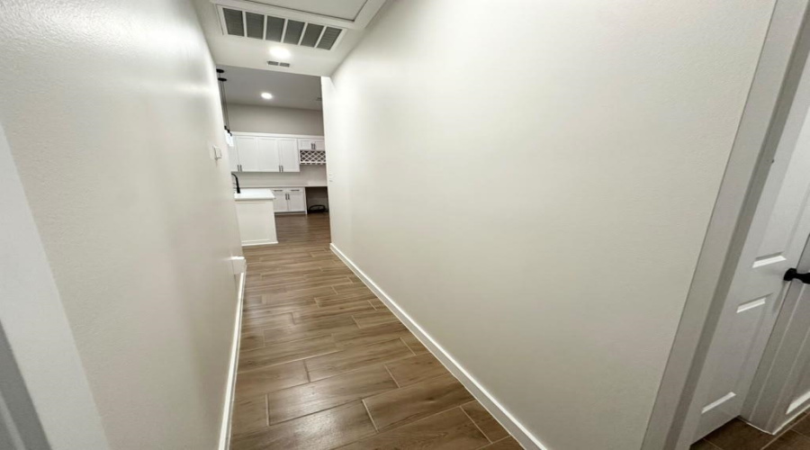 1715 Coba Dr., Laredo, Texas 78046, 3 Bedrooms Bedrooms, 5 Rooms Rooms,2 BathroomsBathrooms,Residential,For Sale,1715 Coba Dr.,20263777