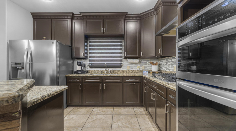 1119 Harlan St, Laredo, Texas 78045, 4 Bedrooms Bedrooms, 6 Rooms Rooms,3 BathroomsBathrooms,Residential,For Sale,1119 Harlan St,20263778