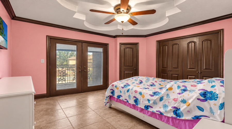 1119 Harlan St, Laredo, Texas 78045, 4 Bedrooms Bedrooms, 6 Rooms Rooms,3 BathroomsBathrooms,Residential,For Sale,1119 Harlan St,20263778