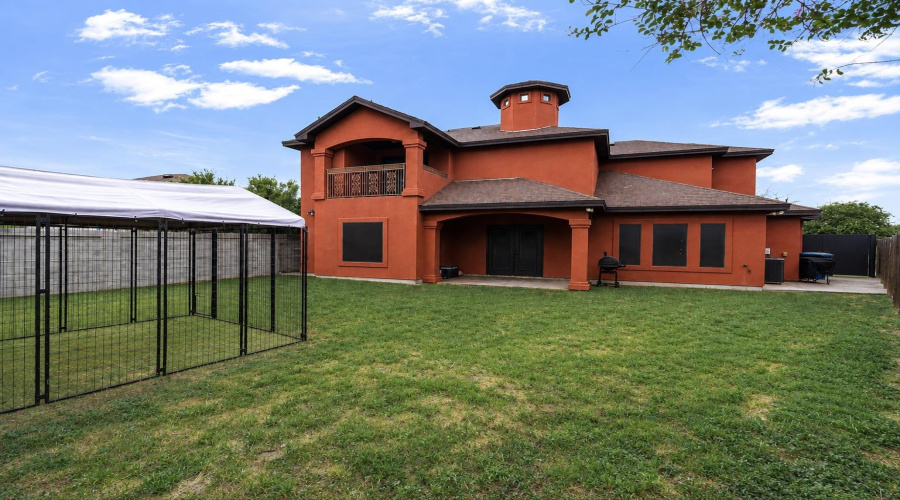 1119 Harlan St, Laredo, Texas 78045, 4 Bedrooms Bedrooms, 6 Rooms Rooms,3 BathroomsBathrooms,Residential,For Sale,1119 Harlan St,20263778