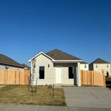 5807 Colegio Ln., Laredo, Texas 78046, 3 Bedrooms Bedrooms, 5 Rooms Rooms,2 BathroomsBathrooms,Residential,For Rent,5807 Colegio Ln.,20263779