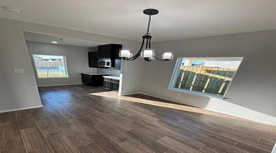 5807 Colegio Ln., Laredo, Texas 78046, 3 Bedrooms Bedrooms, 5 Rooms Rooms,2 BathroomsBathrooms,Residential,For Rent,5807 Colegio Ln.,20263779