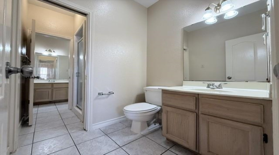 1420 Musser St, Laredo, Texas 78040, 2 Bedrooms Bedrooms, 4 Rooms Rooms,1 BathroomBathrooms,Residential,For Rent,1420 Musser St,20263781