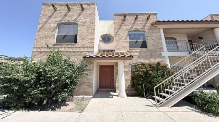 1420 Musser St, Laredo, Texas 78040, 2 Bedrooms Bedrooms, 4 Rooms Rooms,1 BathroomBathrooms,Residential,For Rent,1420 Musser St,20263781