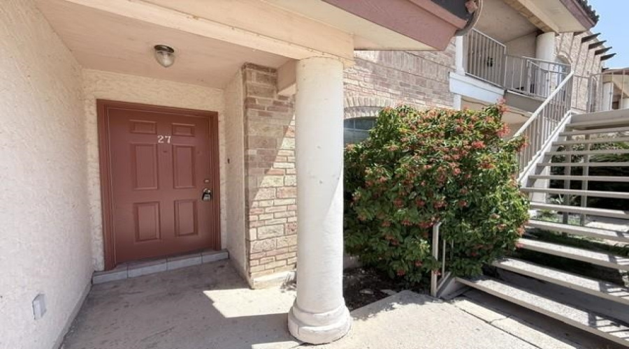 1420 Musser St, Laredo, Texas 78040, 2 Bedrooms Bedrooms, 4 Rooms Rooms,1 BathroomBathrooms,Residential,For Rent,1420 Musser St,20263781