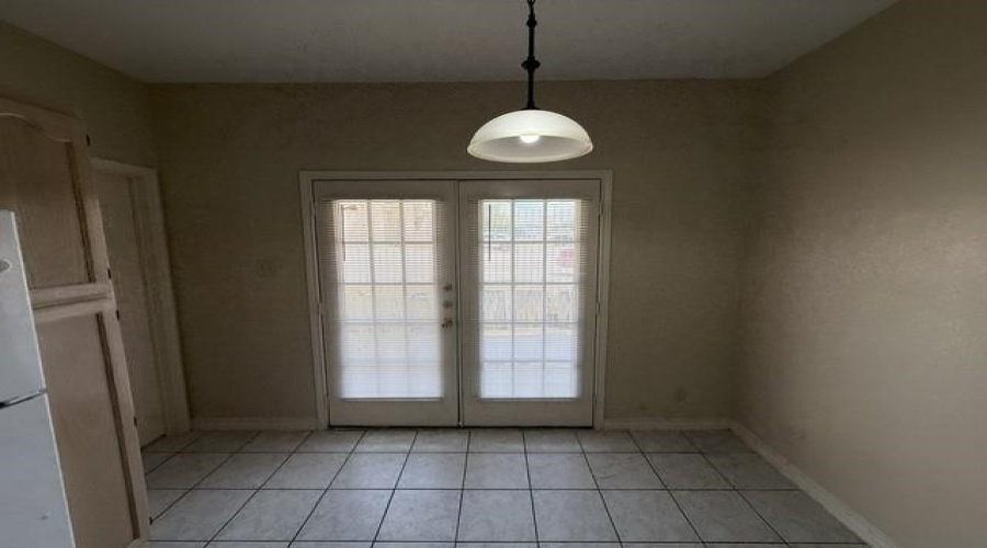 1420 Musser St, Laredo, Texas 78040, 2 Bedrooms Bedrooms, 4 Rooms Rooms,1 BathroomBathrooms,Residential,For Rent,1420 Musser St,20263781