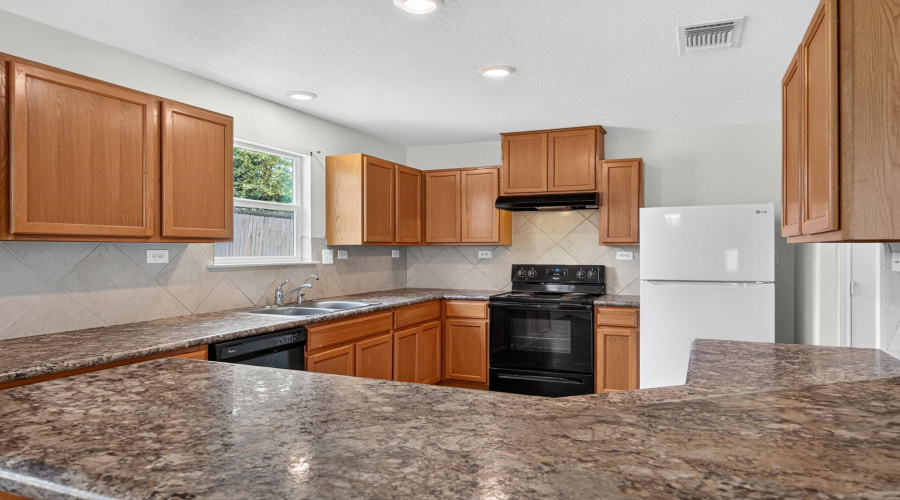 7006 Pescala Ridge, San Antonio, Texas 78252, 3 Bedrooms Bedrooms, 5 Rooms Rooms,2 BathroomsBathrooms,Residential,For Sale,7006 Pescala Ridge,20263782