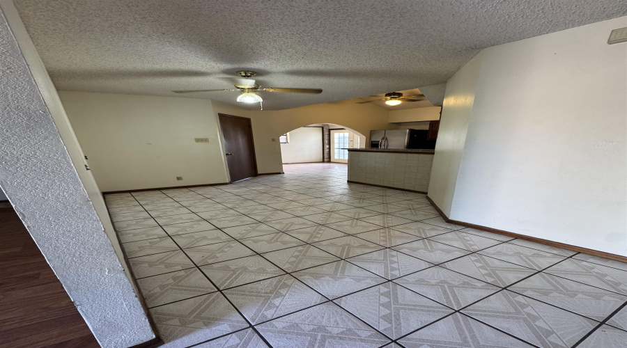 404 Venado Ct, Laredo, Texas 78045, 4 Bedrooms Bedrooms, 7 Rooms Rooms,3 BathroomsBathrooms,Residential,For Rent,404 Venado Ct,20263783
