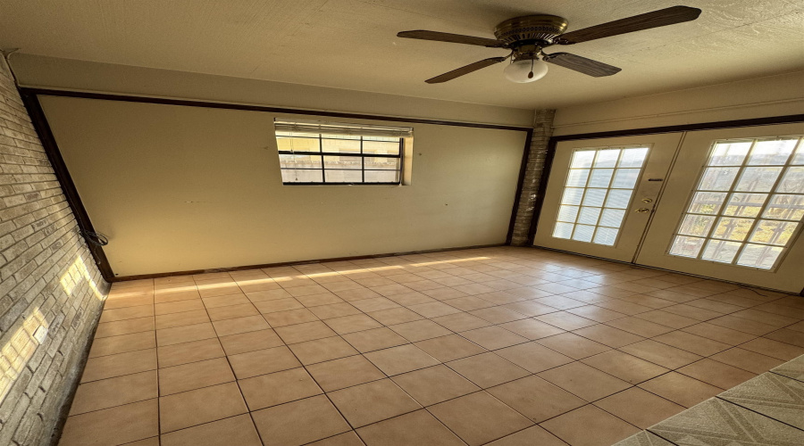 404 Venado Ct, Laredo, Texas 78045, 4 Bedrooms Bedrooms, 7 Rooms Rooms,3 BathroomsBathrooms,Residential,For Rent,404 Venado Ct,20263783