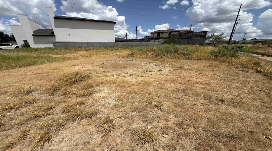 3501 Fuente Ln, Laredo, Texas 78046, ,Land,For Sale,3501 Fuente Ln,20263789