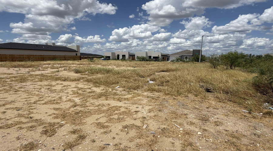 6713 El Freno, Laredo, Texas 78046, ,Land,For Sale,6713 El Freno,20263793