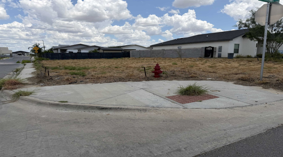 1433 El Zarape Ln., Laredo, Texas 78046, ,Land,For Sale,1433 El Zarape Ln.,20263797