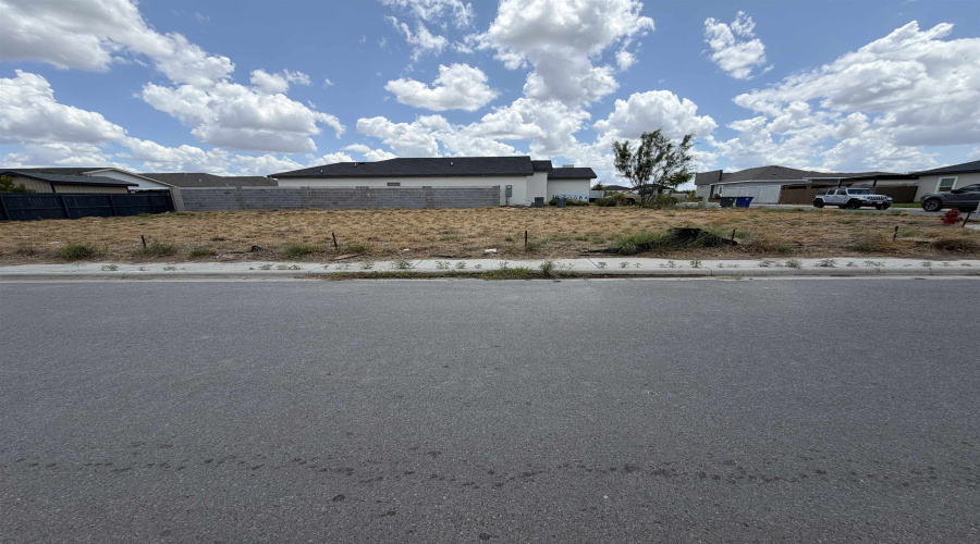 1433 El Zarape Ln., Laredo, Texas 78046, ,Land,For Sale,1433 El Zarape Ln.,20263797