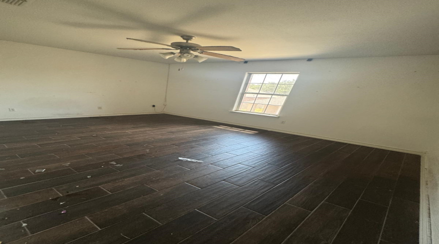 10107 Caballo Dr, laredo, Texas 78045, 4 Bedrooms Bedrooms, 7 Rooms Rooms,2 BathroomsBathrooms,Residential,For Sale,10107 Caballo Dr,20263785