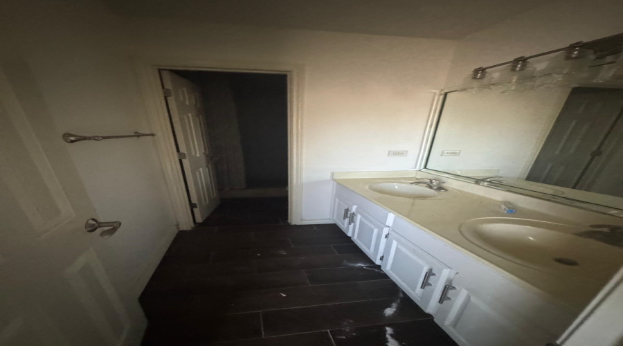 10107 Caballo Dr, laredo, Texas 78045, 4 Bedrooms Bedrooms, 7 Rooms Rooms,2 BathroomsBathrooms,Residential,For Sale,10107 Caballo Dr,20263785
