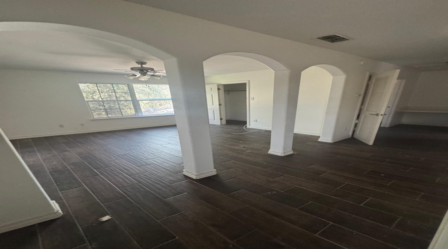 10107 Caballo Dr, laredo, Texas 78045, 4 Bedrooms Bedrooms, 7 Rooms Rooms,2 BathroomsBathrooms,Residential,For Sale,10107 Caballo Dr,20263785